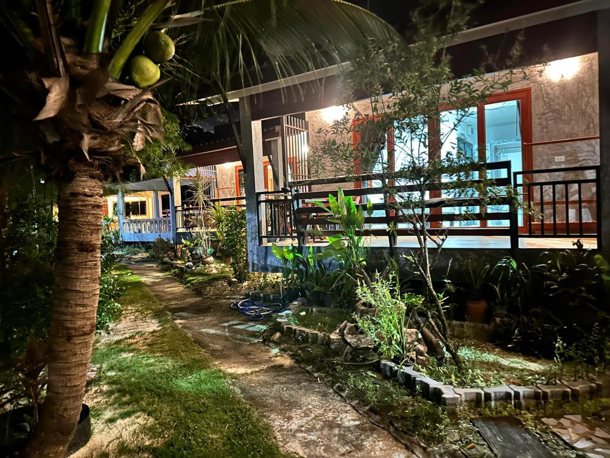 Ibiza Bungalows Haad Yao Exterior photo