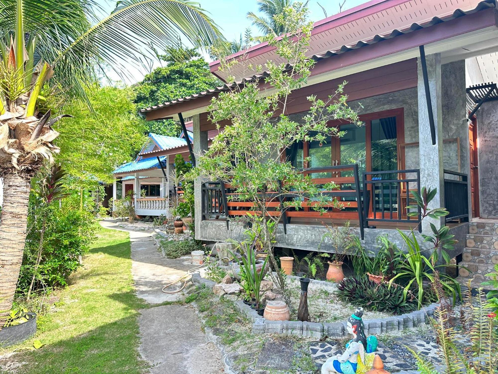Ibiza Bungalows Haad Yao Exterior photo